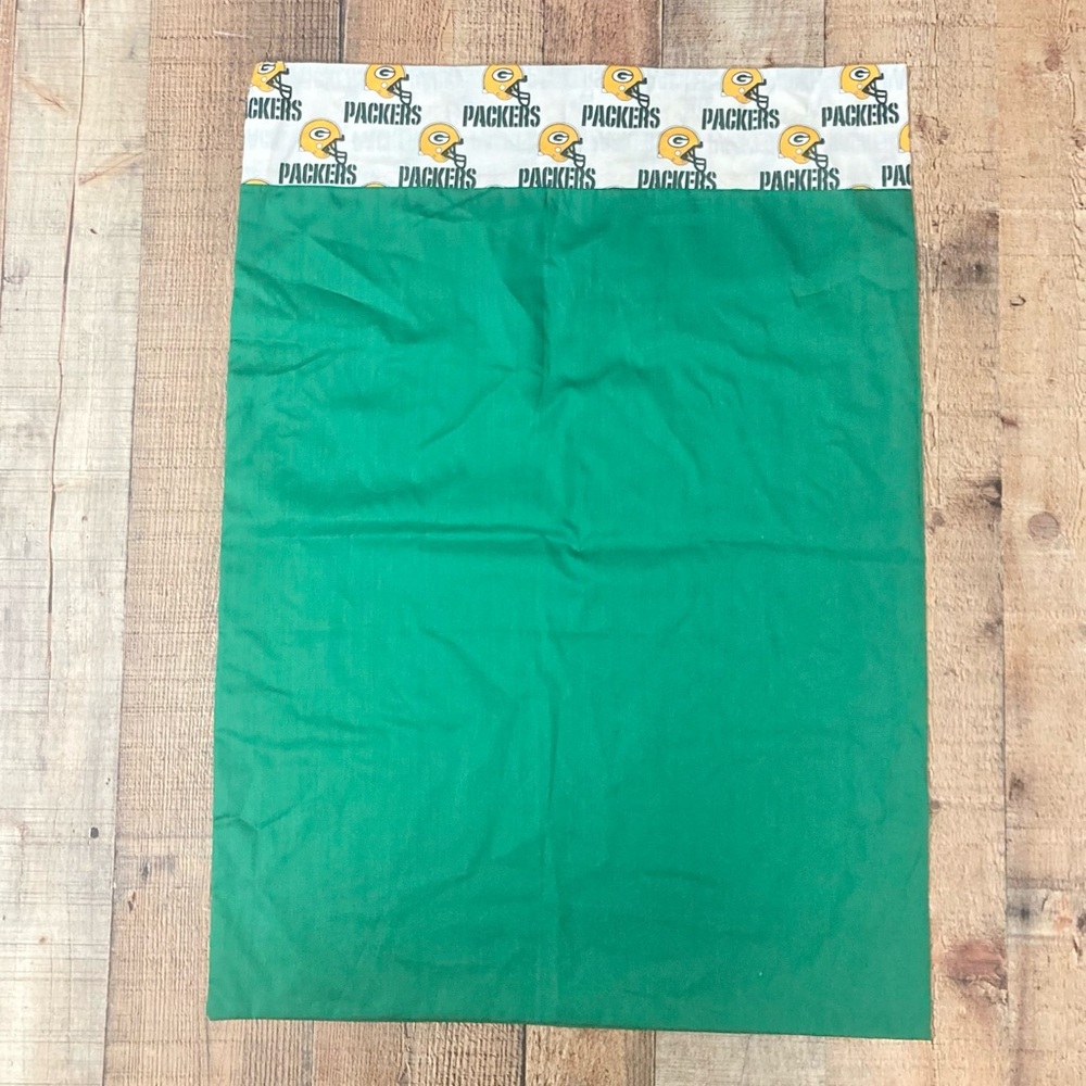 Vintage Green Bay Packers NFL Standard Pillowcase‎ Helmet Logo Bedding - Picture 2 of 4